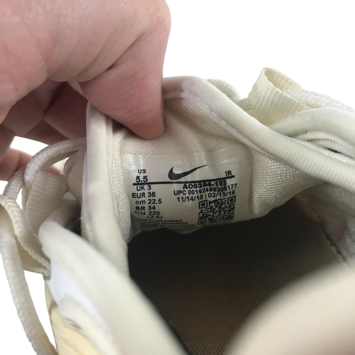 Nike Air Zoom 2000 trainers shoe size UK 3 white and orangey red with laces