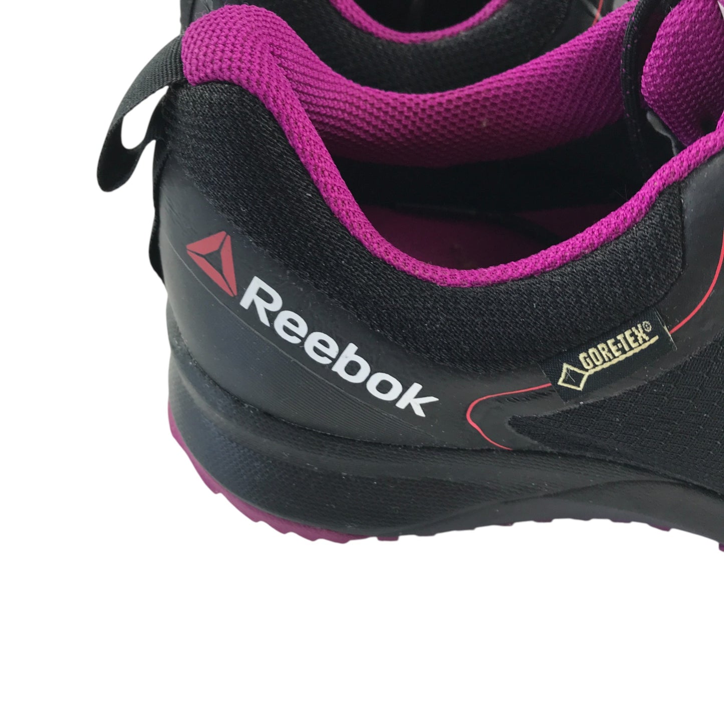 Reebok Gore-Tex trainers shoe size UK 4 black with pink detailing