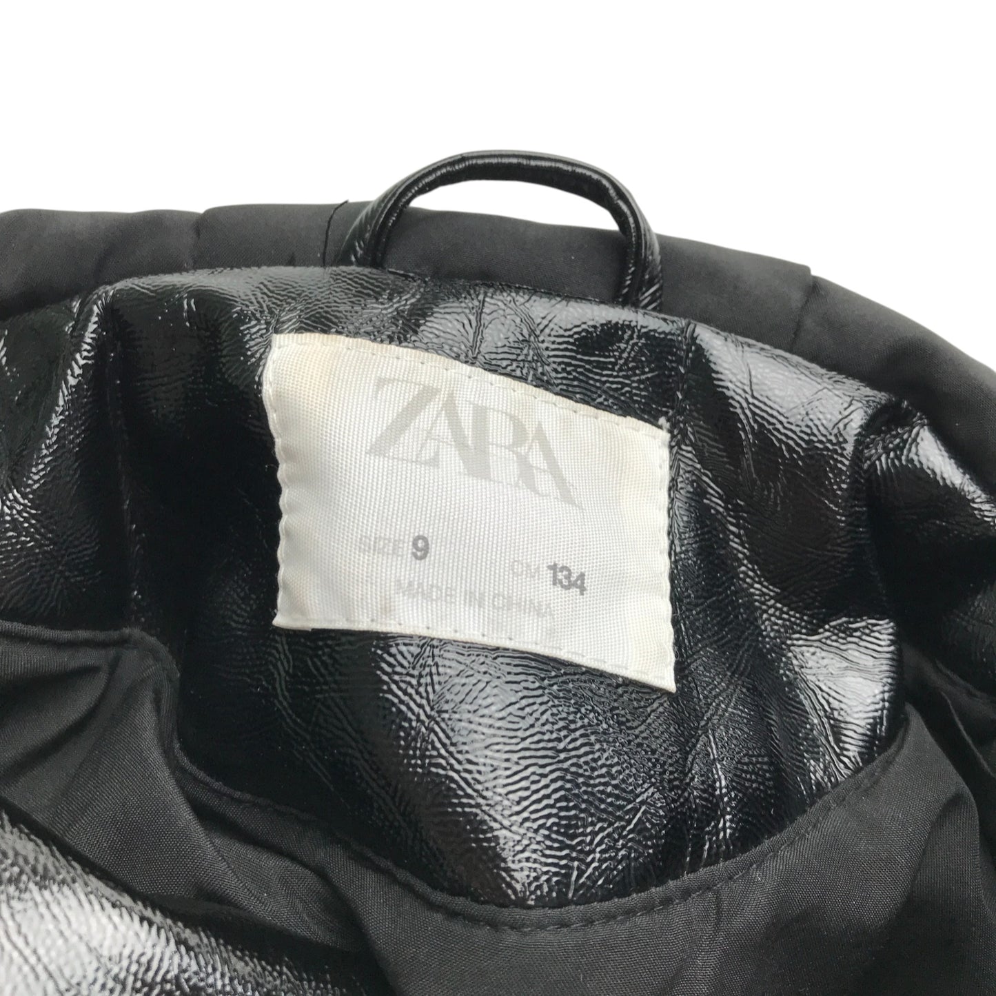 Zara Raincoat 8-9 years black shinny button up closure