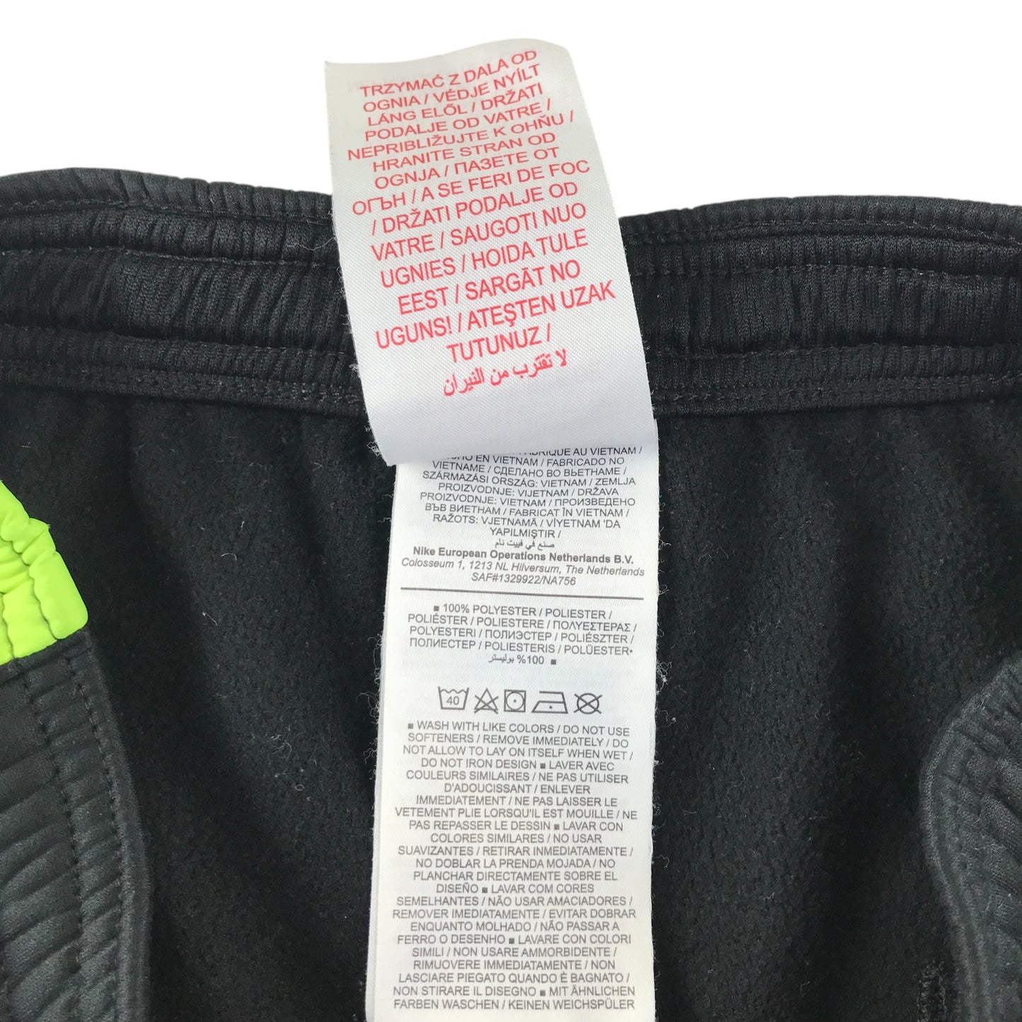 Nike sport joggers 8-9 years black and neon design slim legs