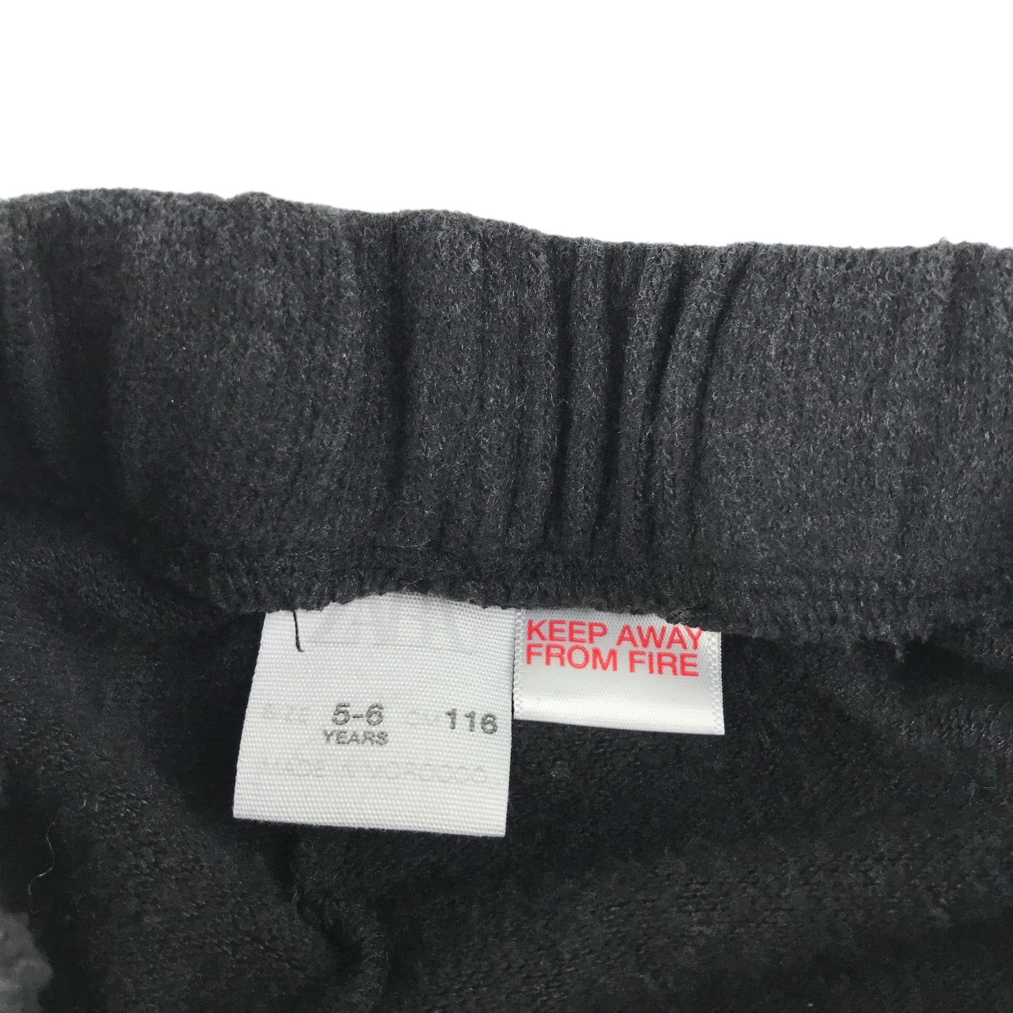 Zara joggers 5-6 years black plain with elasticated waistband