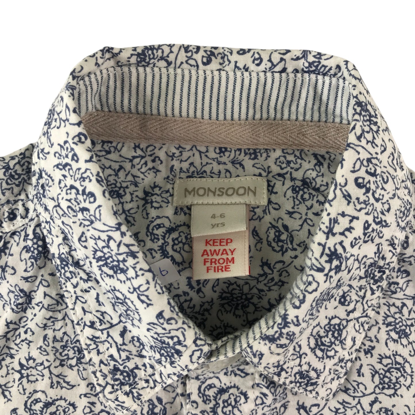 Monsoon shirt 4-6 years white and blue floral print pattern