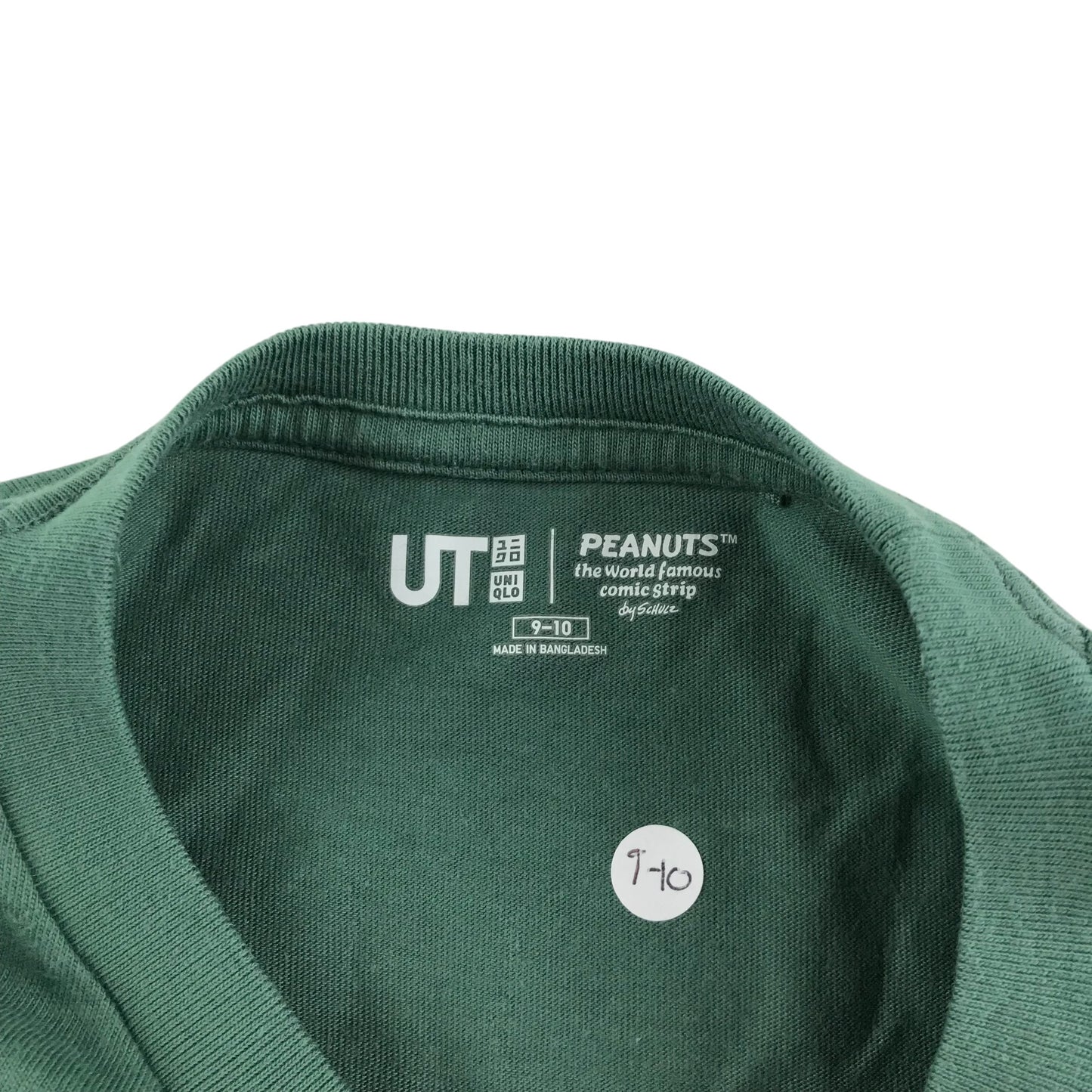 Uniqlo t-shirt 9-10 years green Peanuts print text cotton