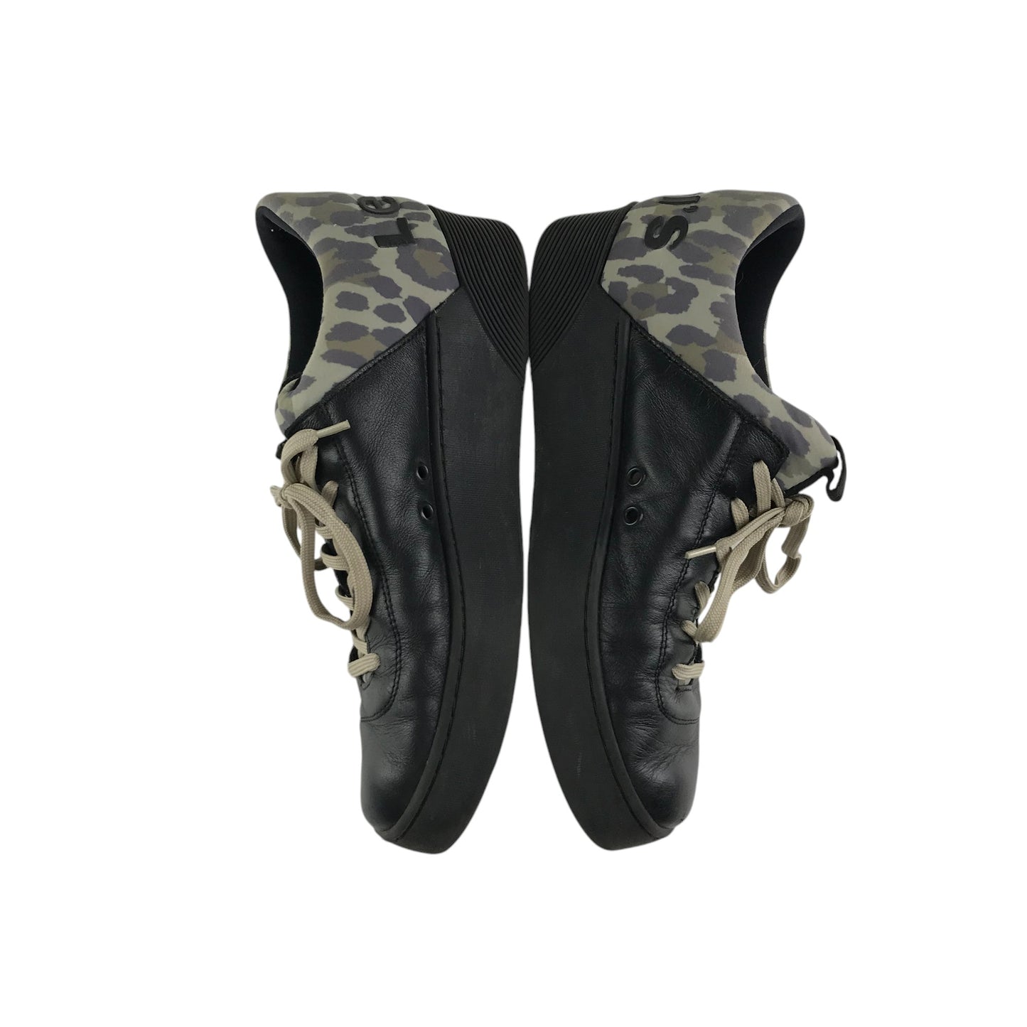 Levi's shoes shoe size 6.5 black leopard spots pattern leather with laces