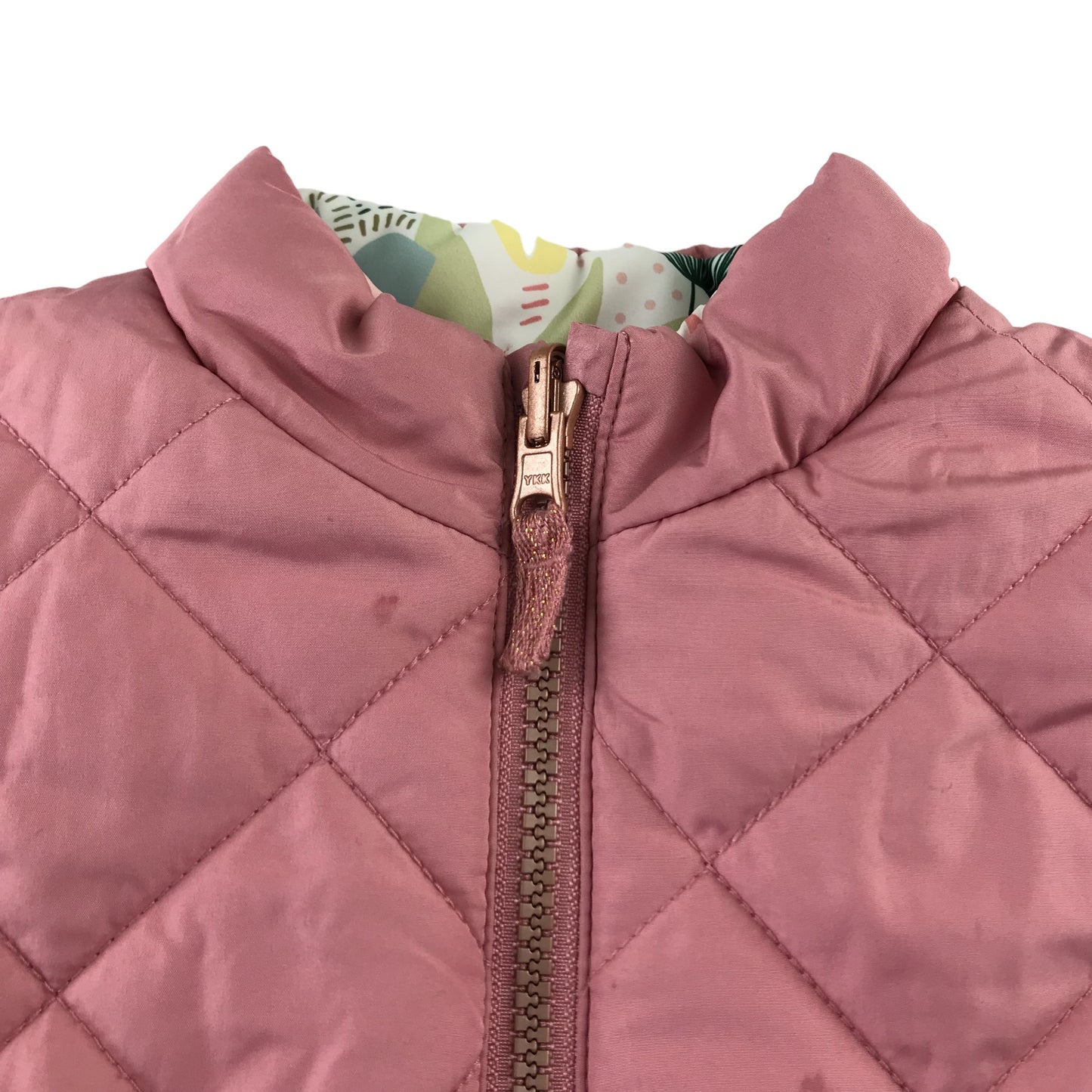 Nutmeg reversible gilet 5-6 years pink and white floral puffer