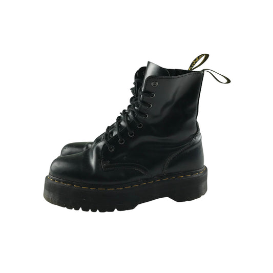 Dr. Martens combat boots shoe size 7 black leather high tops with laces