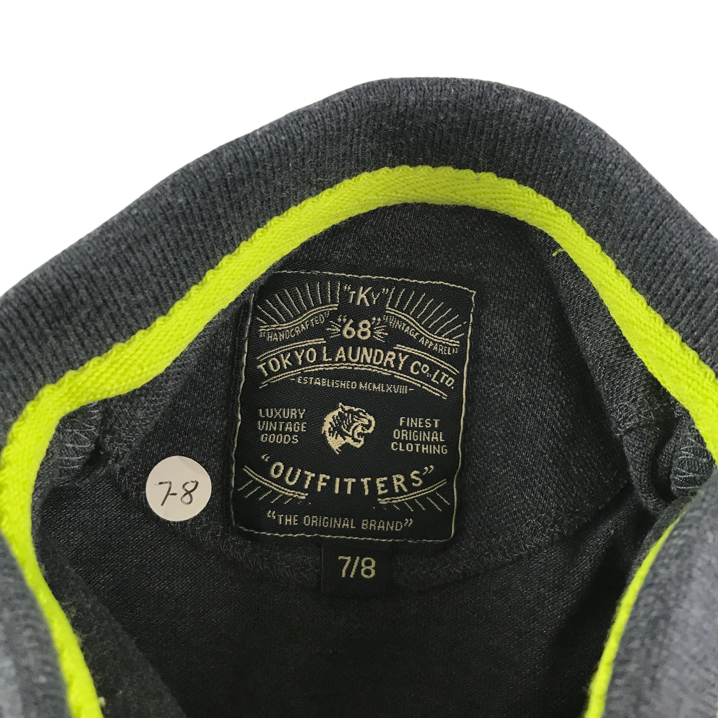 Tokyo Laundry polo-shirt 7-8 years navy with neon collar strip and logo