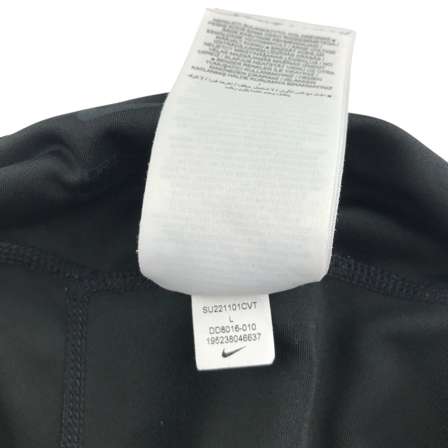 Nike sport shorts 11-12 years black with logo cropped leggings
