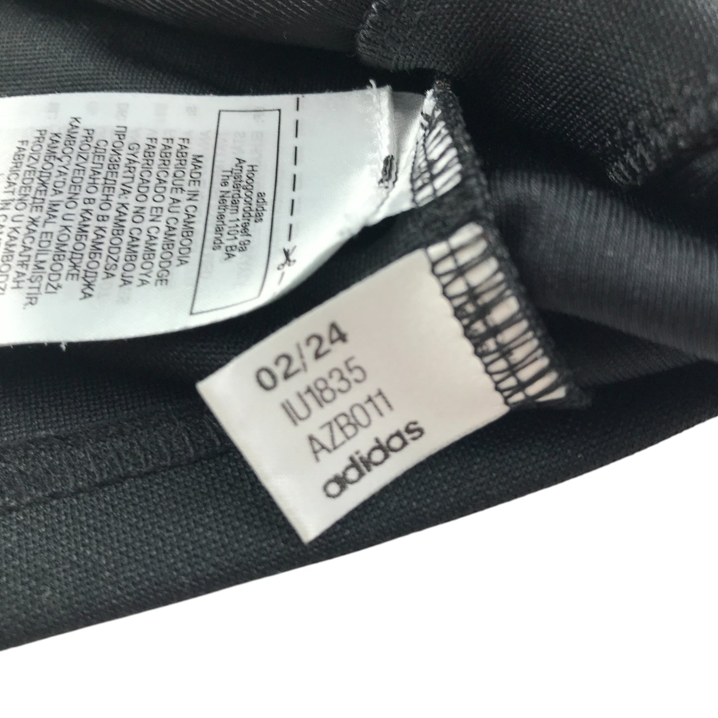 Adidas sport sweater 9-10 years black with white detailing