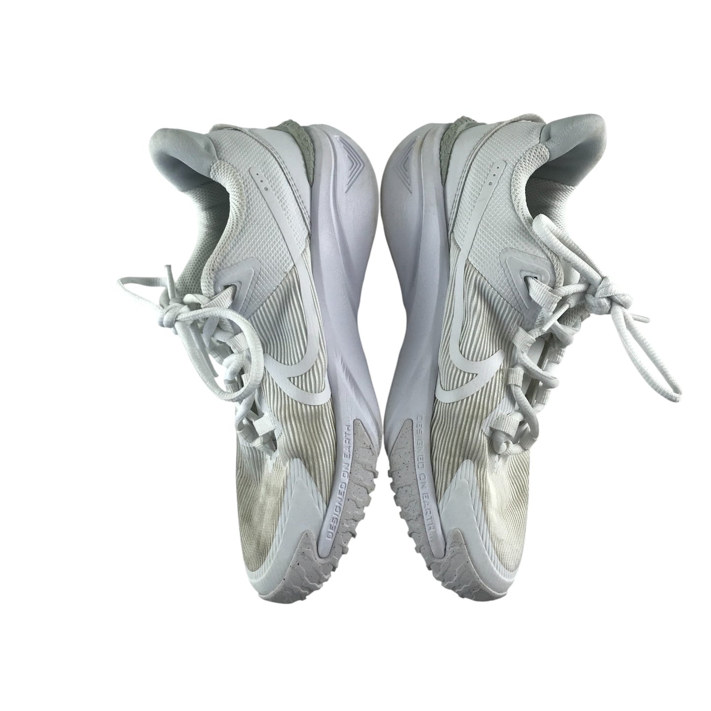 Nike trainers shoe size UK 4.5 white star runner 04 with laces