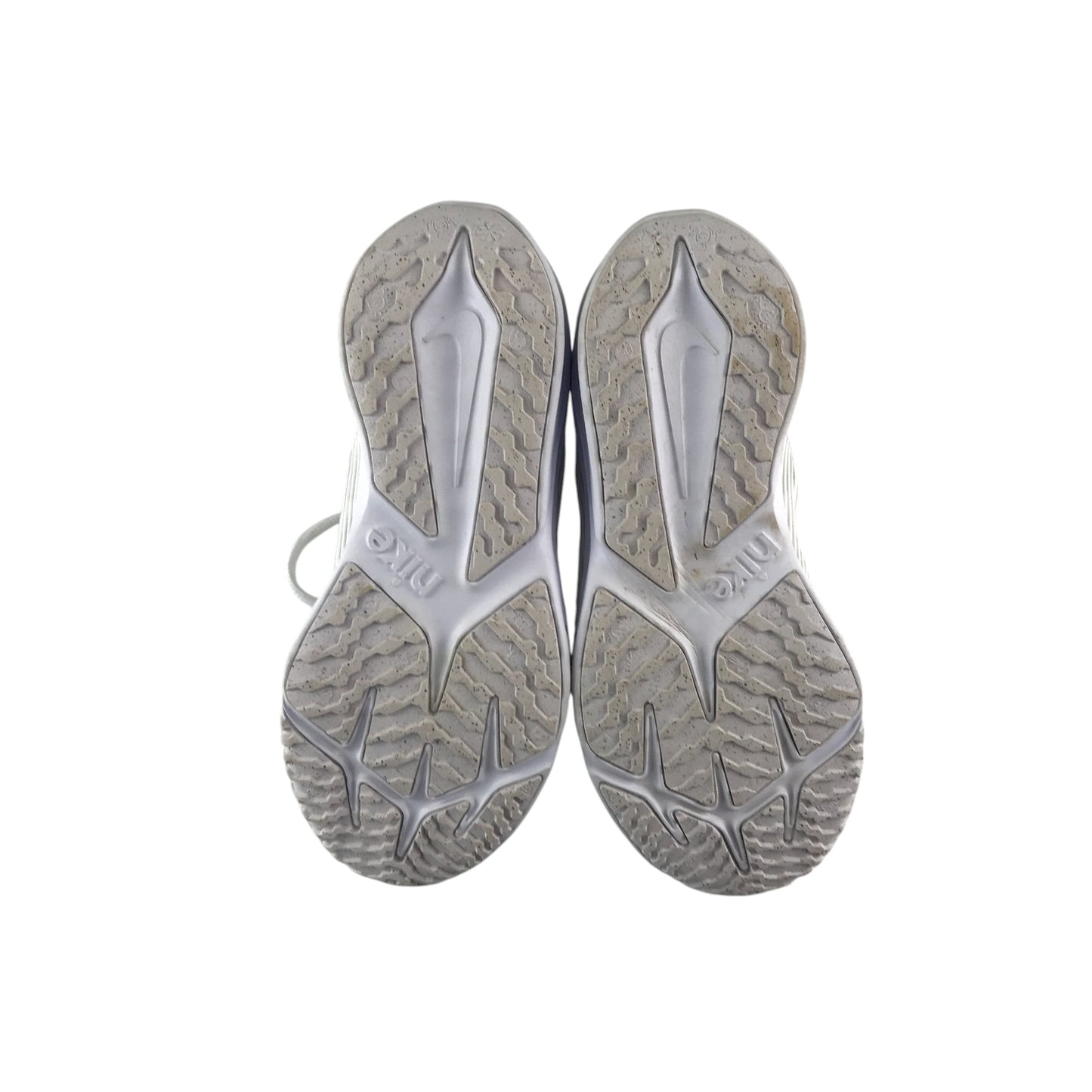 Nike trainers shoe size UK 4.5 white star runner 04 with laces
