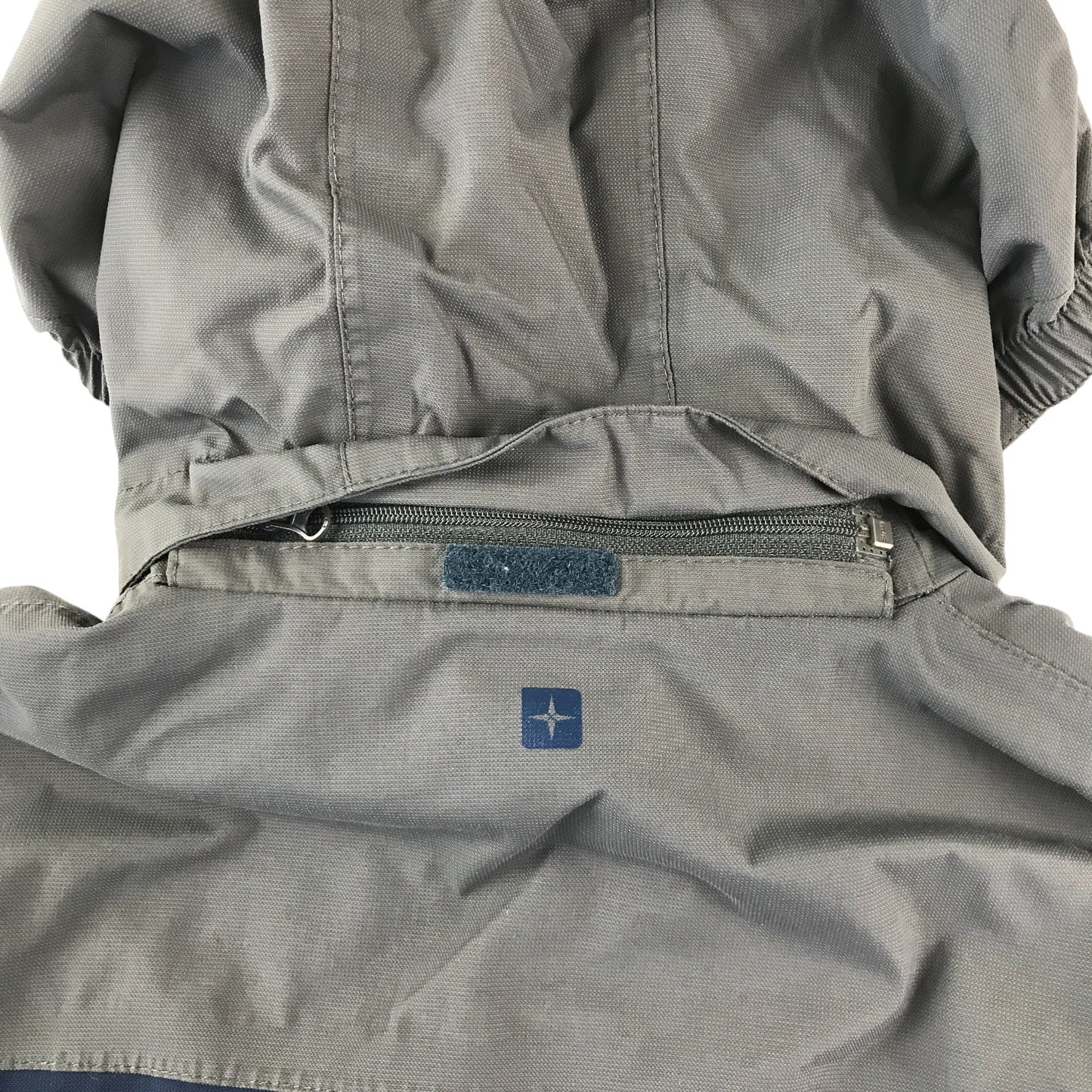 Mountain Warehouse light jacket 9-10 years navy and grey light weight shower proof mesh lining