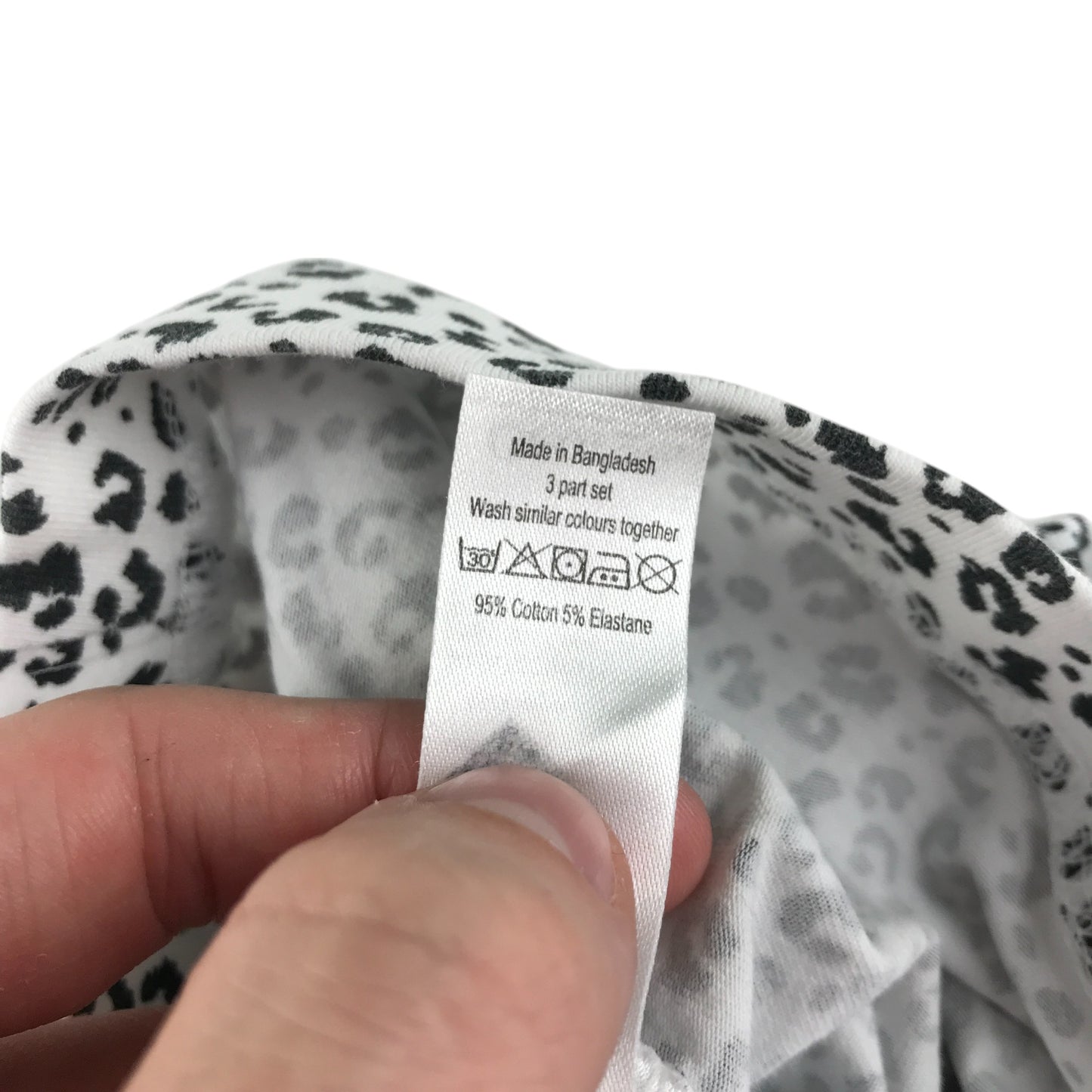 George leggings 5-6 years white and black animal print cropped