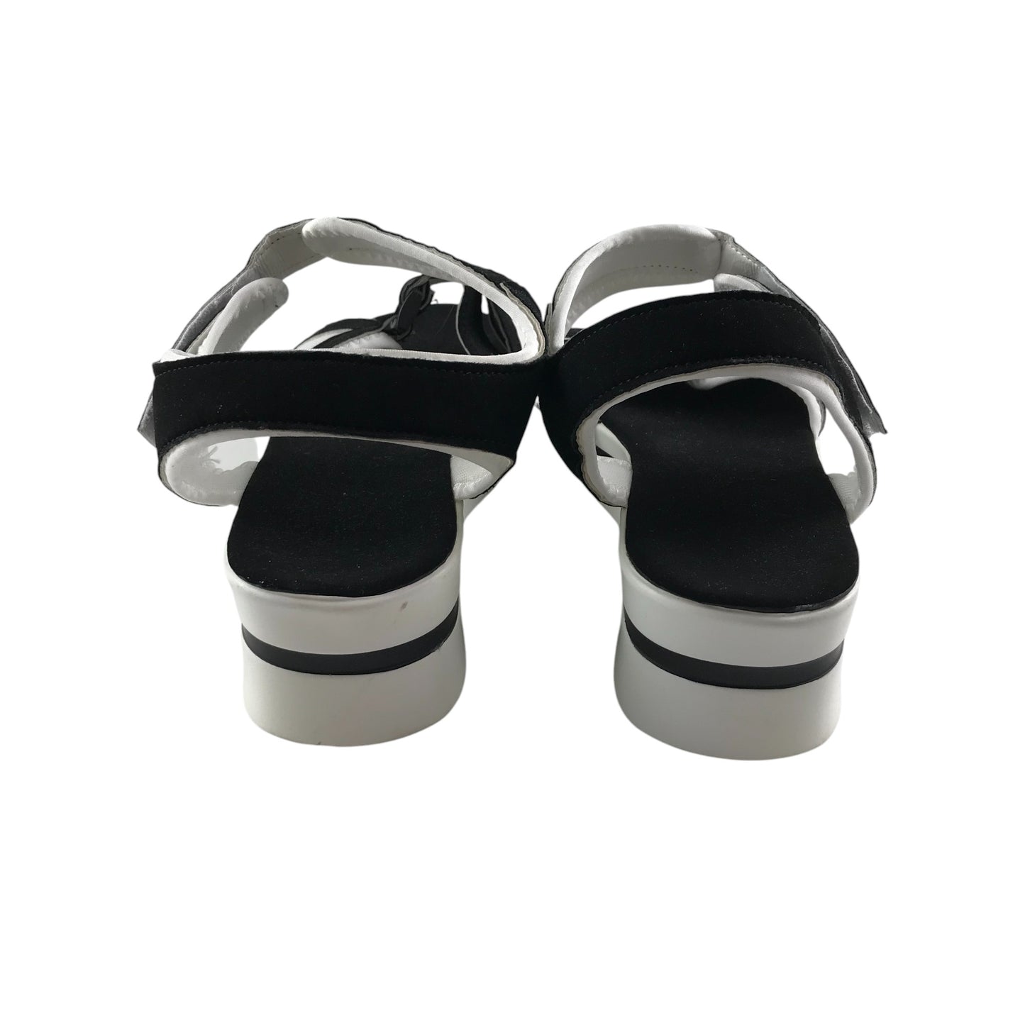 Sandal shoe size 9 black straps and while platform sole