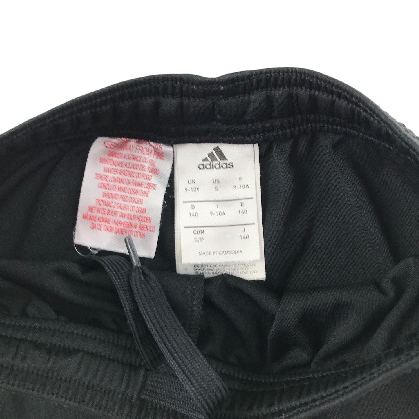 Adidas sport shorts 9-10 years black Manchester United badge