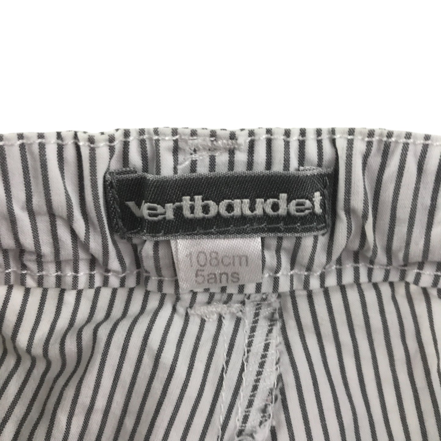 Vertbaudet shorts 4-5 years white and grey stripy chino style cotton