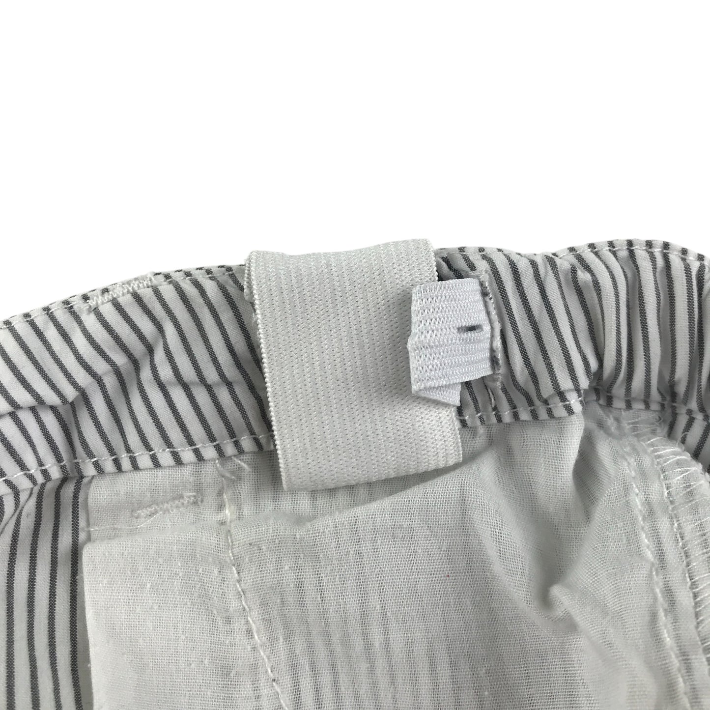 Vertbaudet shorts 4-5 years white and grey stripy chino style cotton