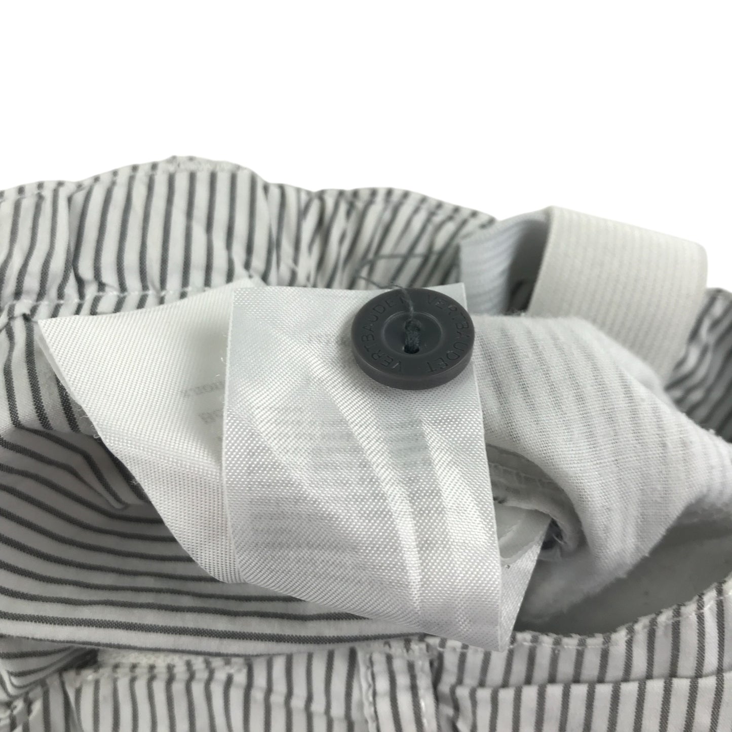 Vertbaudet shorts 4-5 years white and grey stripy chino style cotton