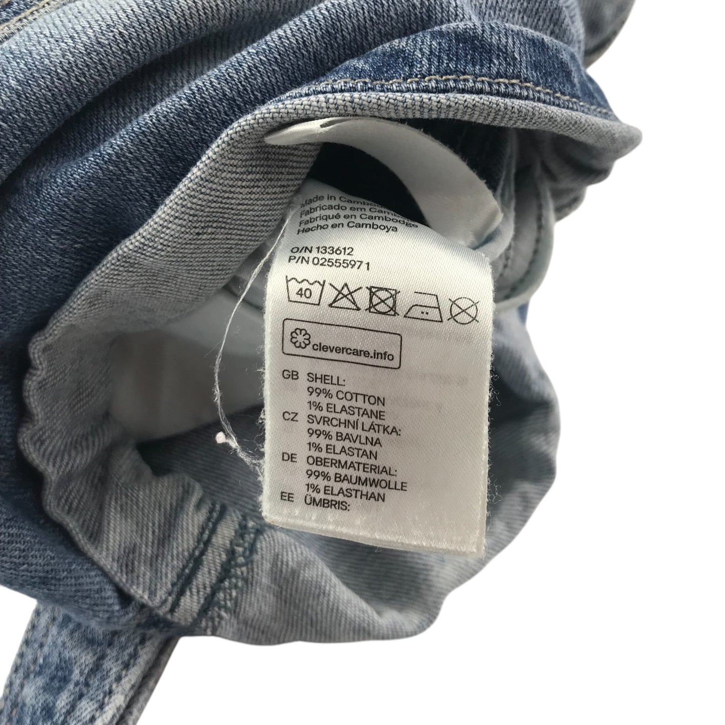 H&M dungaree shorts 5-6 years blue denim with love heart detail