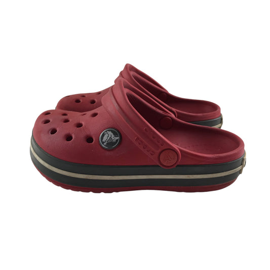Crocs clogs shoe size 9 junior red slip on sandals with ankle straps