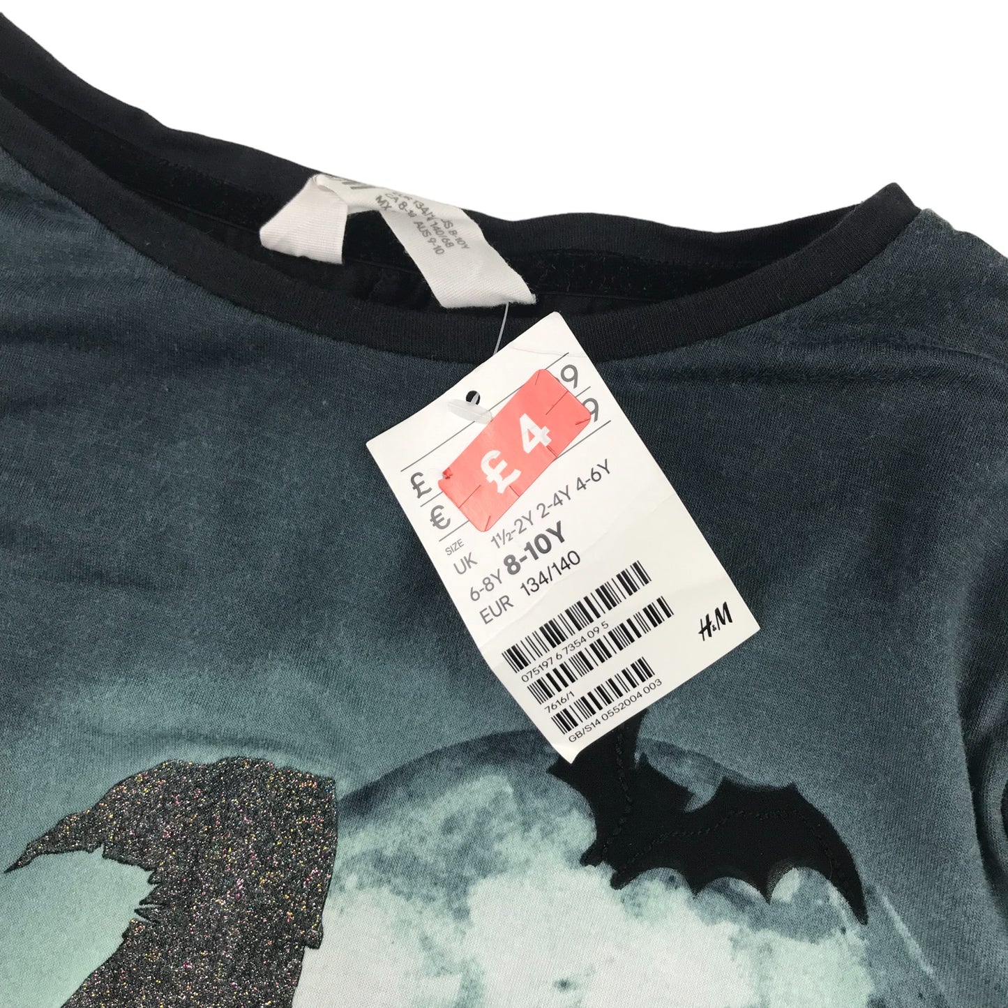 H&M T-Shirt 9-10 Years Black Witch Halloween Themed Bats and Cat Full Moon