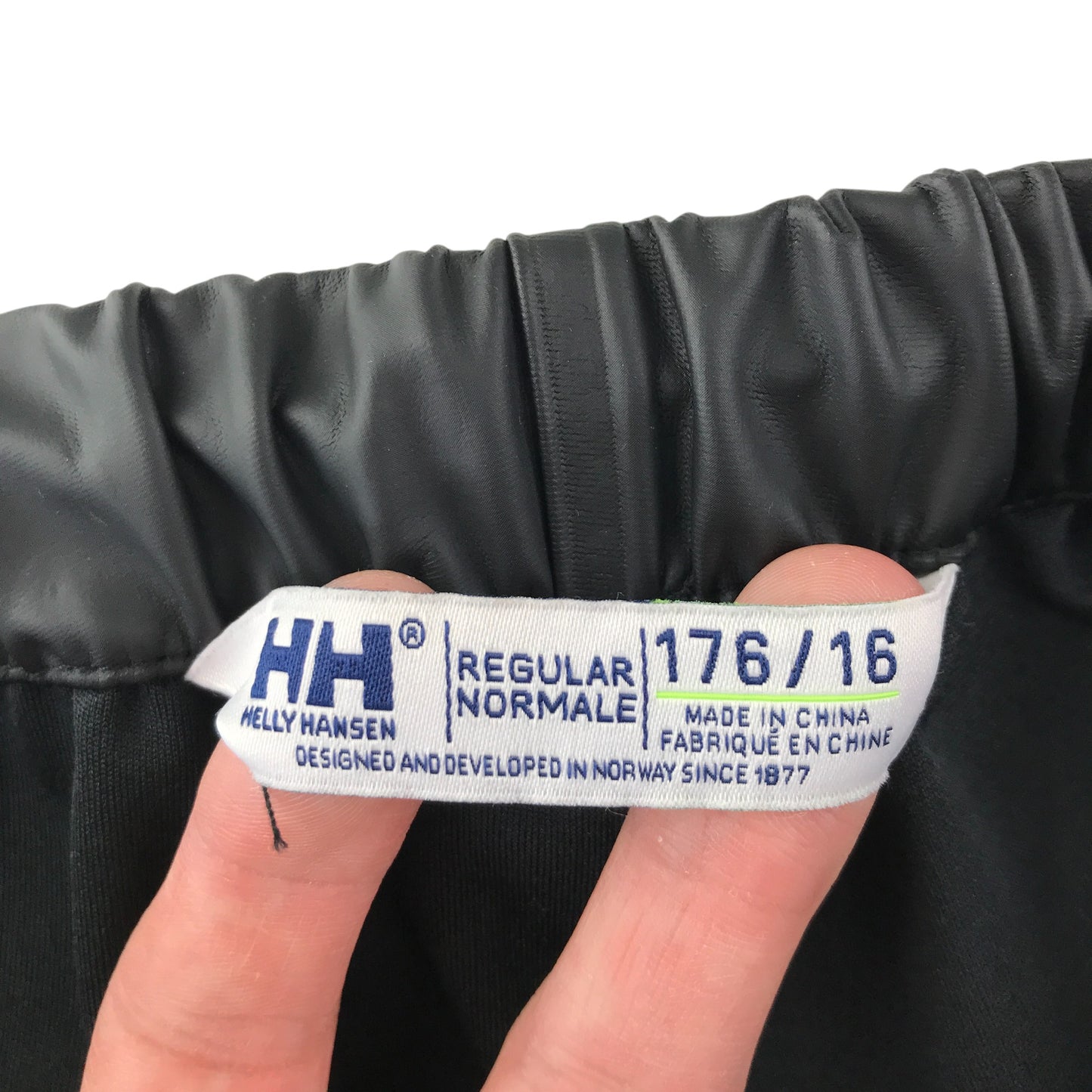 Helly Hansen waterproof trousers 15-16 years black plain with elasticated waistband