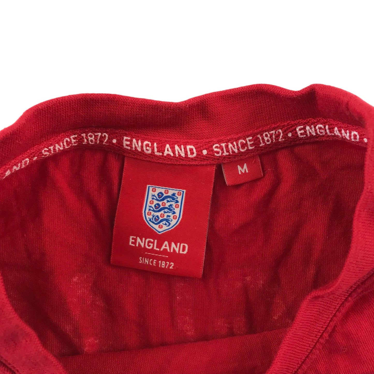 England T-shirt Size M Red Short Sleeve Three Lions Logo Cotton