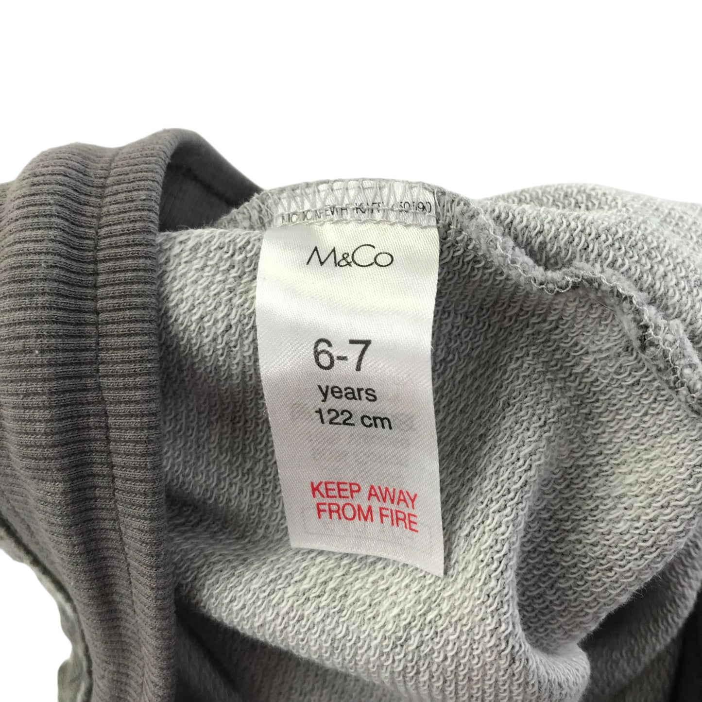 M&Co shorts 6-7 years grey camo design jersey