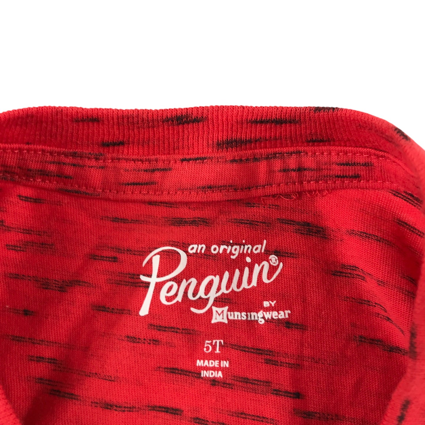 Penguin t-shirt 4-5 years red graphic design