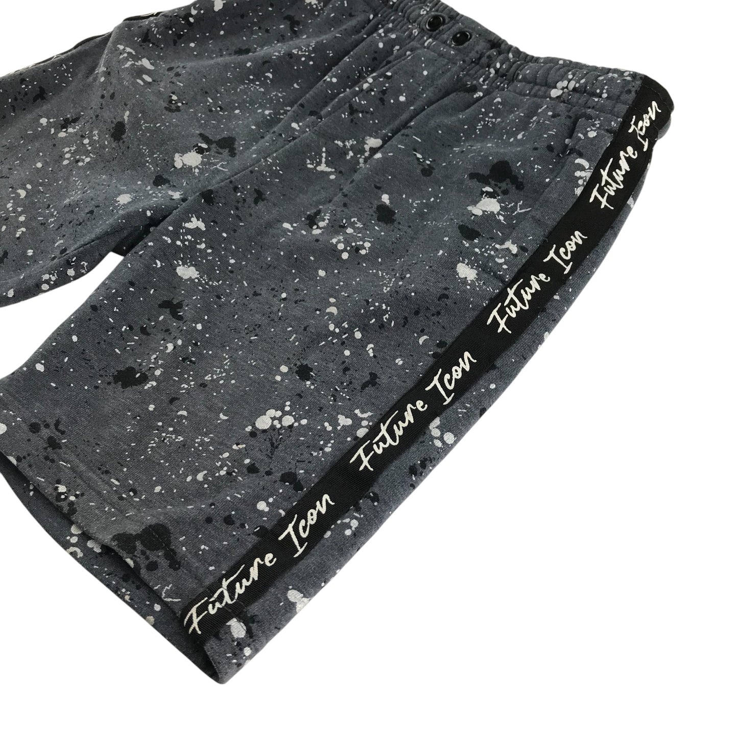 Nutmeg shorts 9-10 years grey graphic paint splash design