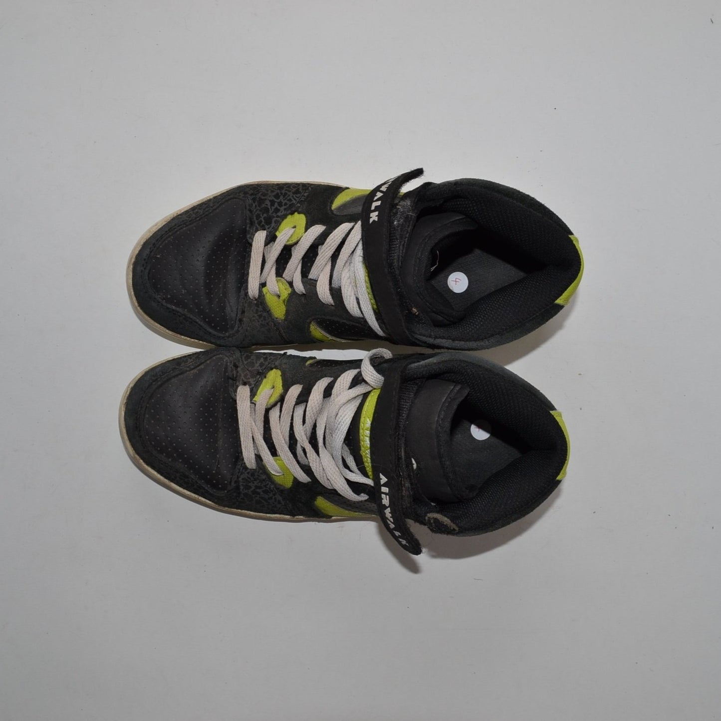 Trainers - Airwalk High tops - Shoe Size 4