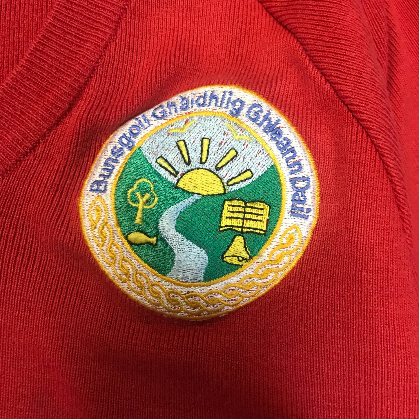 *Glendale Gaelic Primary Red School V-neck Sweater