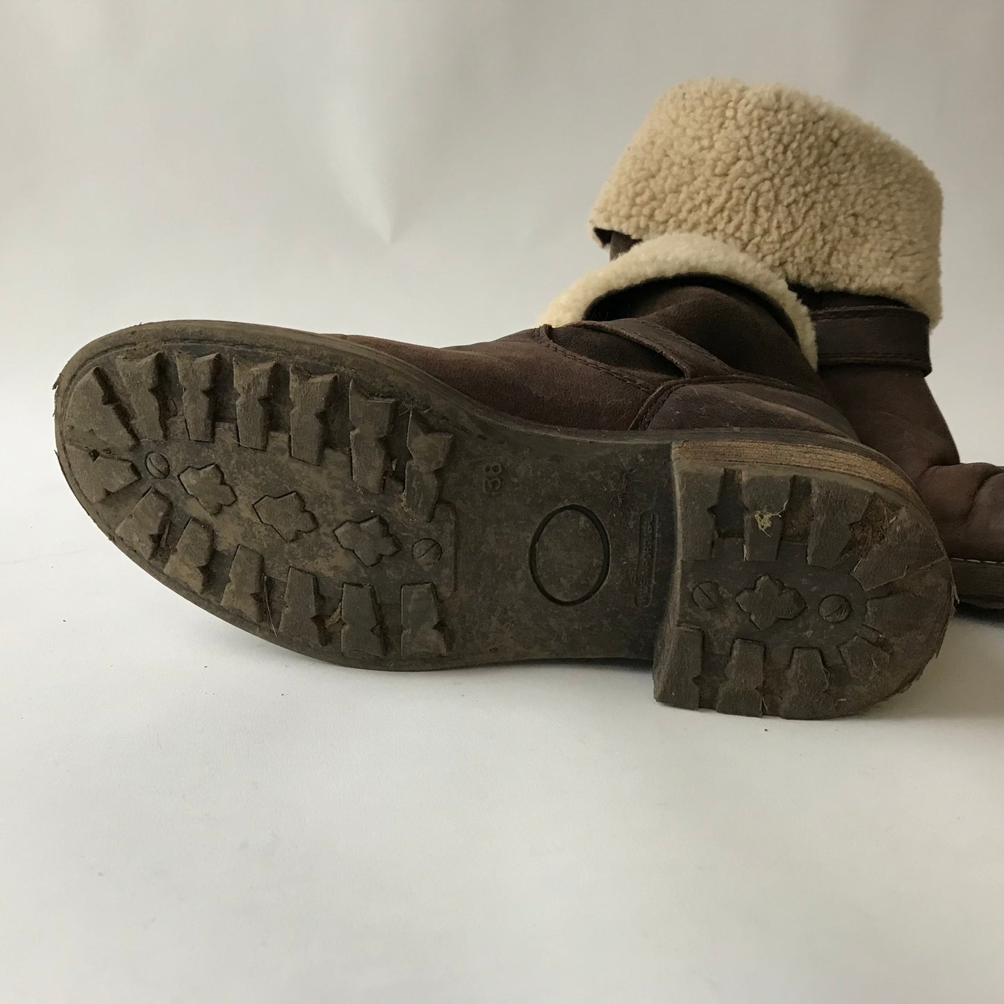 Brown Warm Lined Boots Shoe Size 5