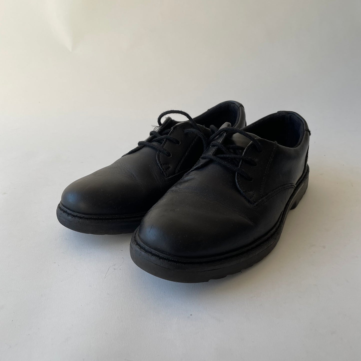 Clarks Shoes Shoe Size 3F black leather