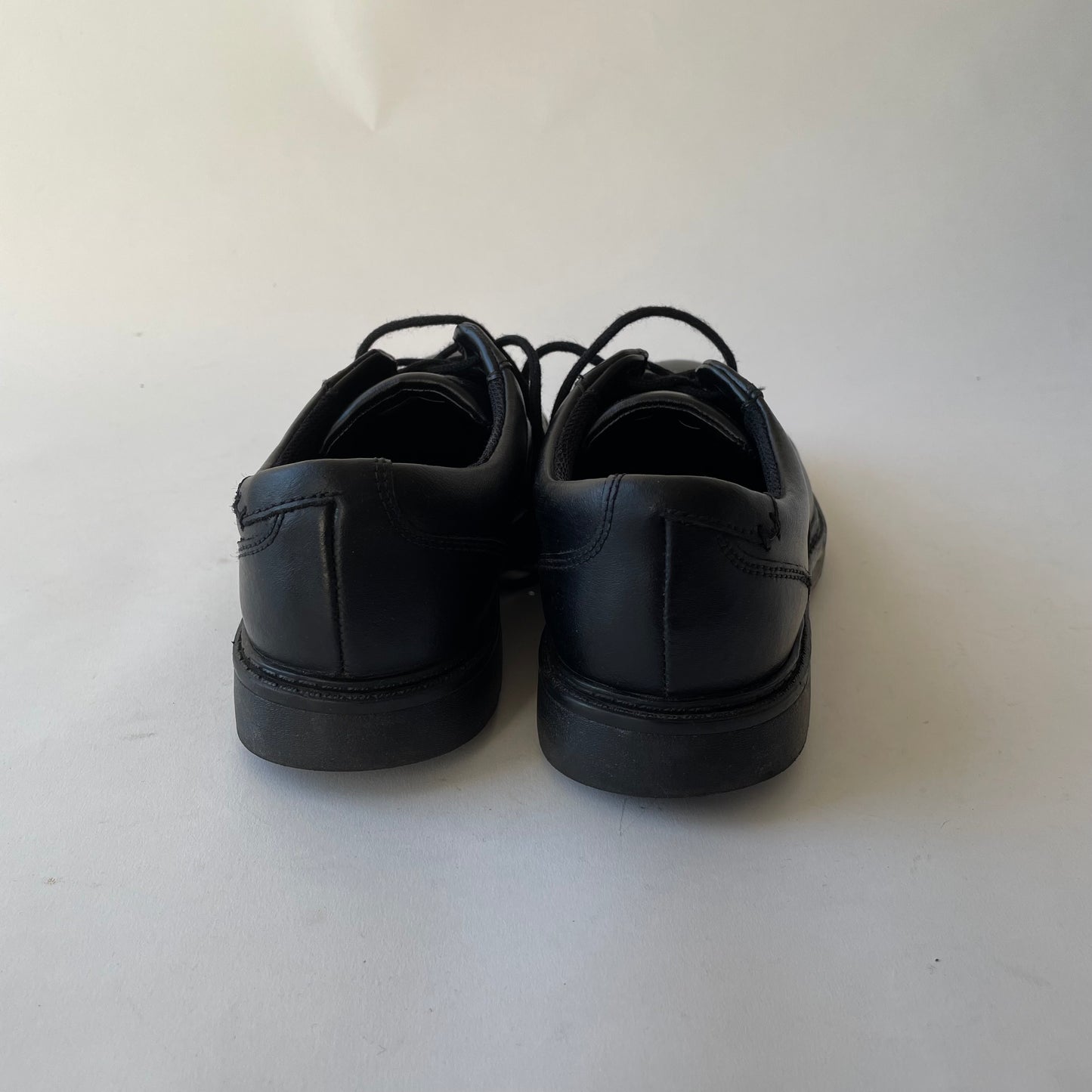 Clarks Shoes Shoe Size 3F black leather