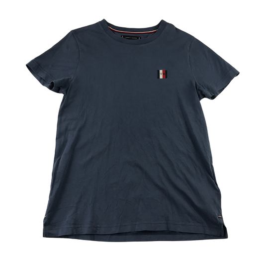 Preloved Tommy Hilfiger t-shirt for adults