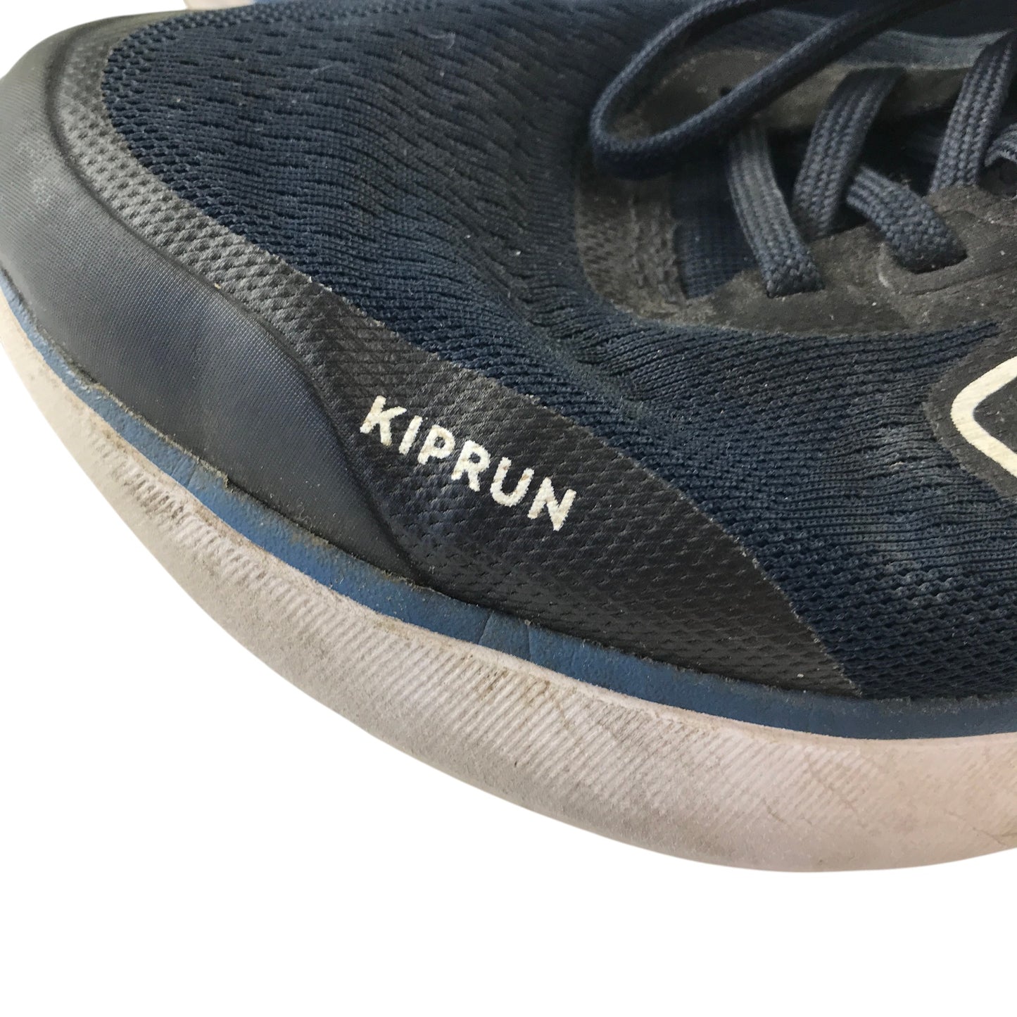 Decathlon Kiprun size 6.5 navy blue trainers