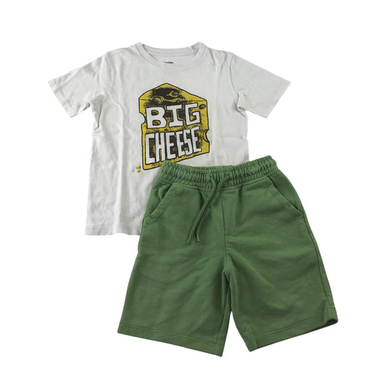 Gap and Next summer bundle 4-5 yeasr white t-shirt and green shorts cotton polyester