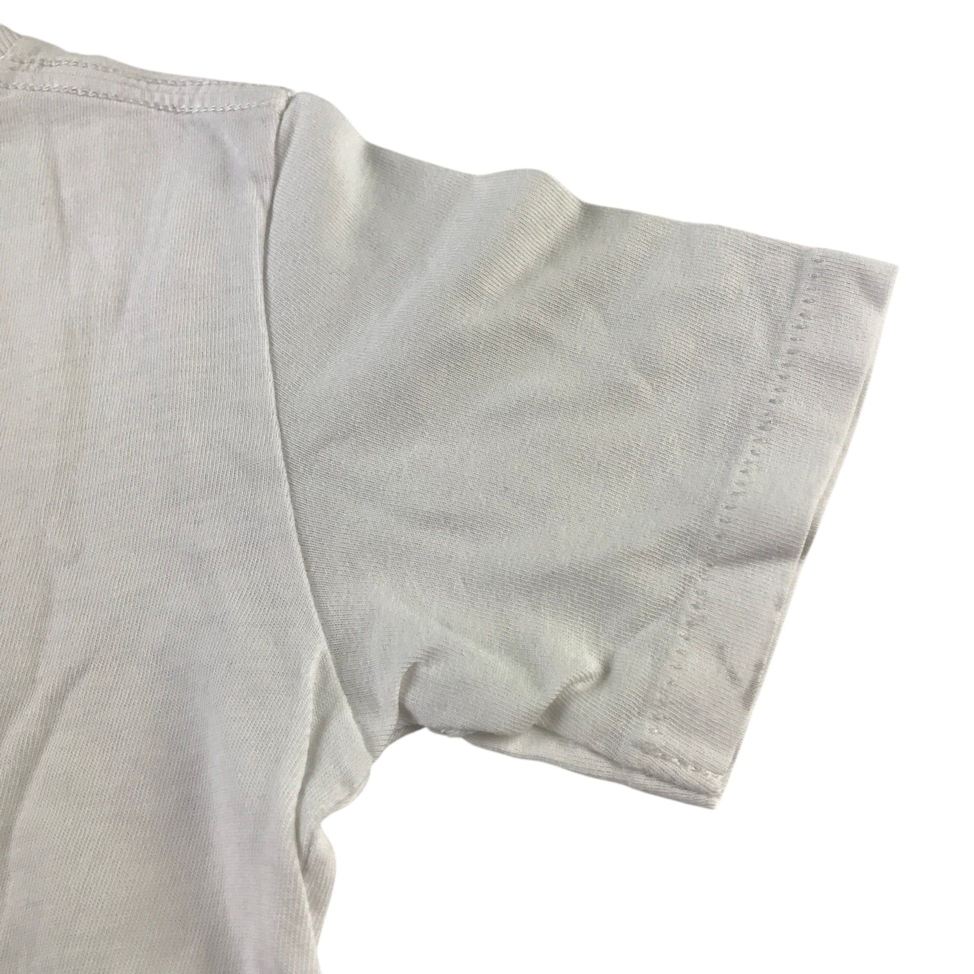 Gap and Next summer bundle 4-5 yeasr white t-shirt and green shorts cotton polyester