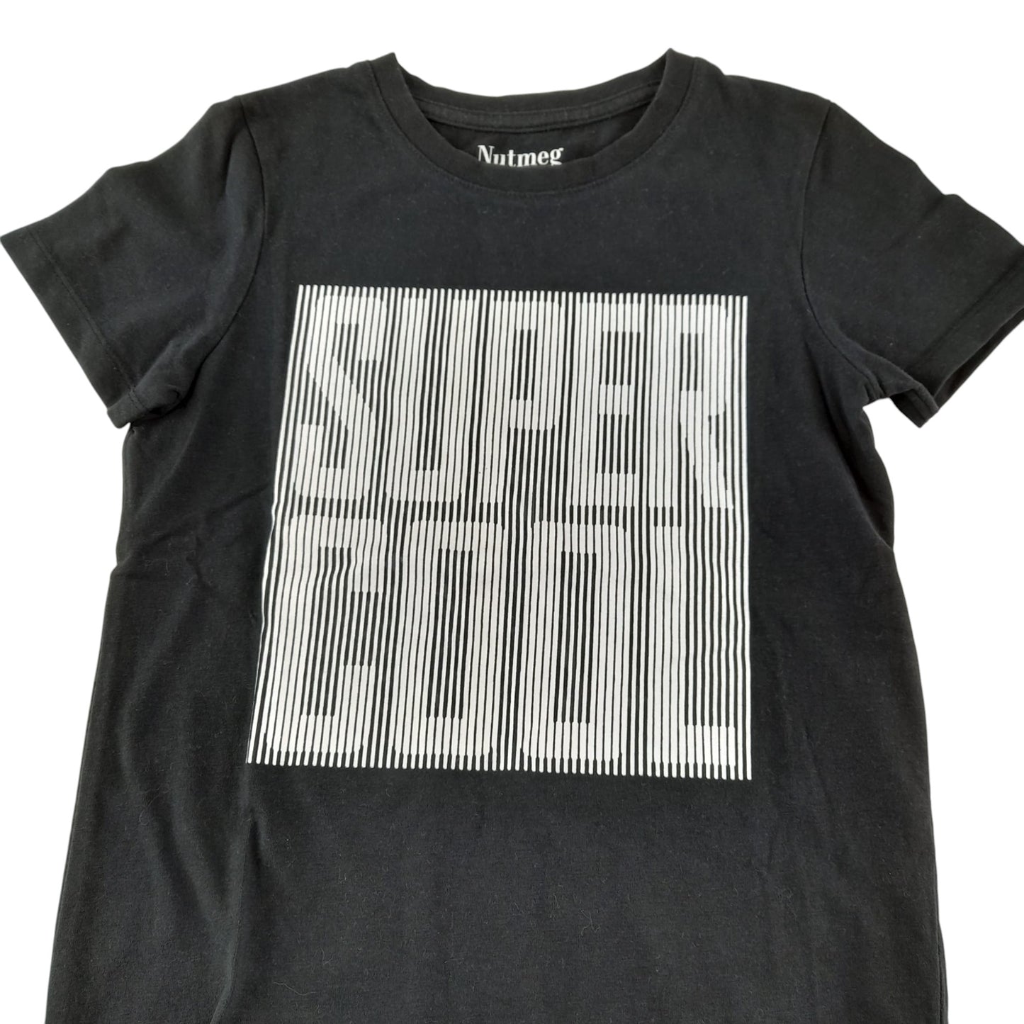 Nutmeg t-shirt 6-7 years black design print