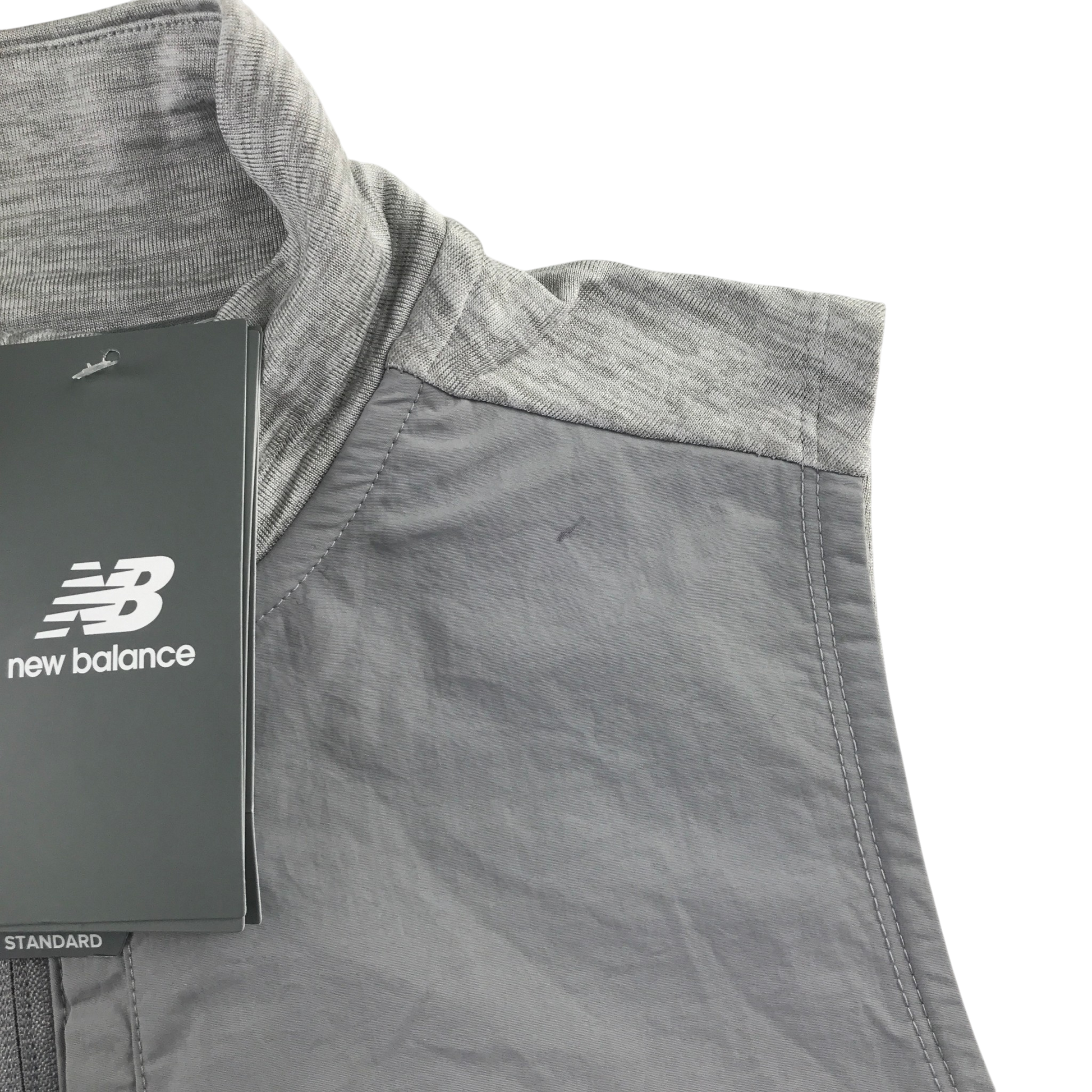 Second-hand New Balance sports top for adults