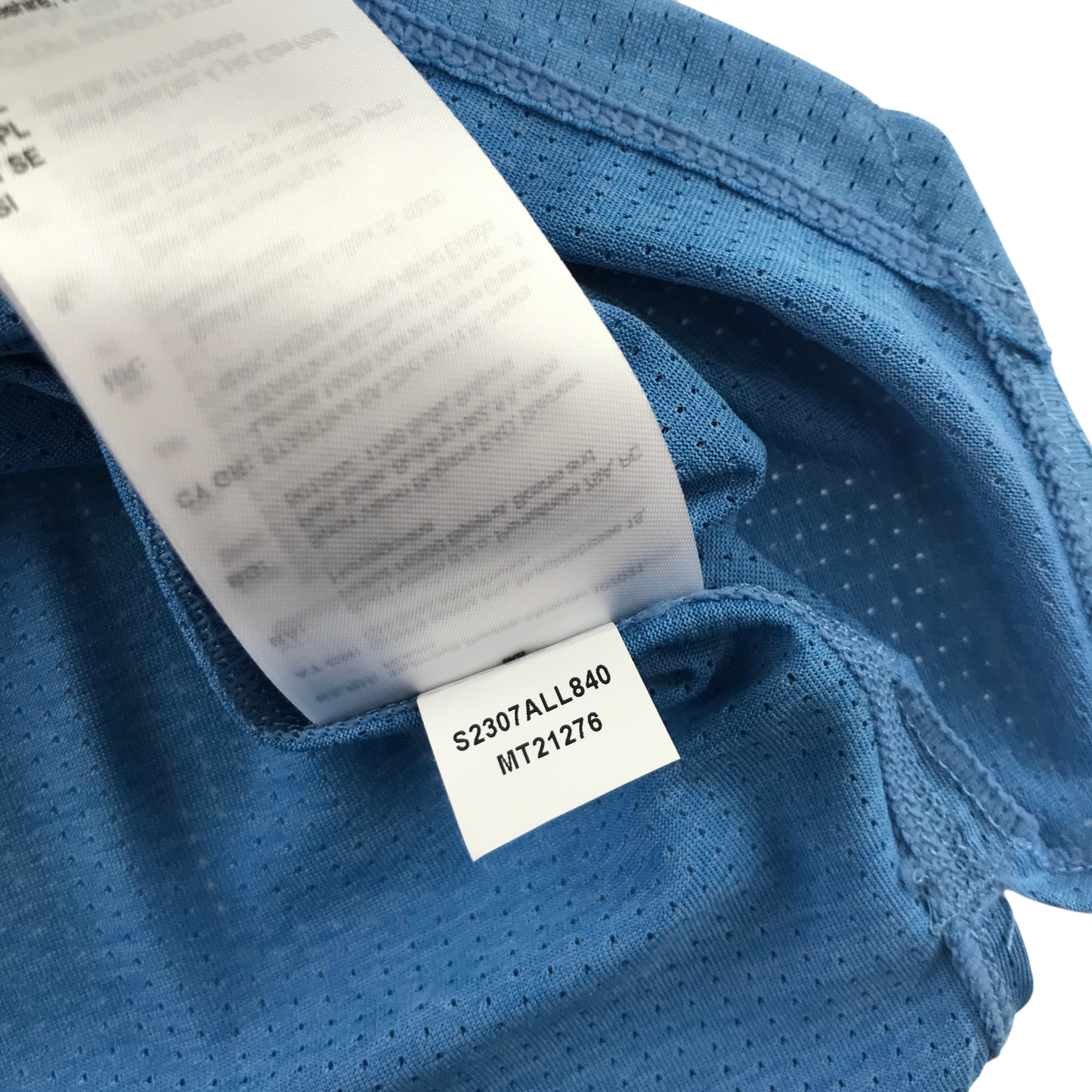 Second-hand New Balance sports top for adults