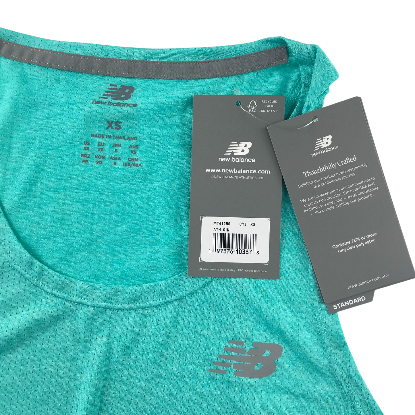 Second-hand New Balance sports top for adults