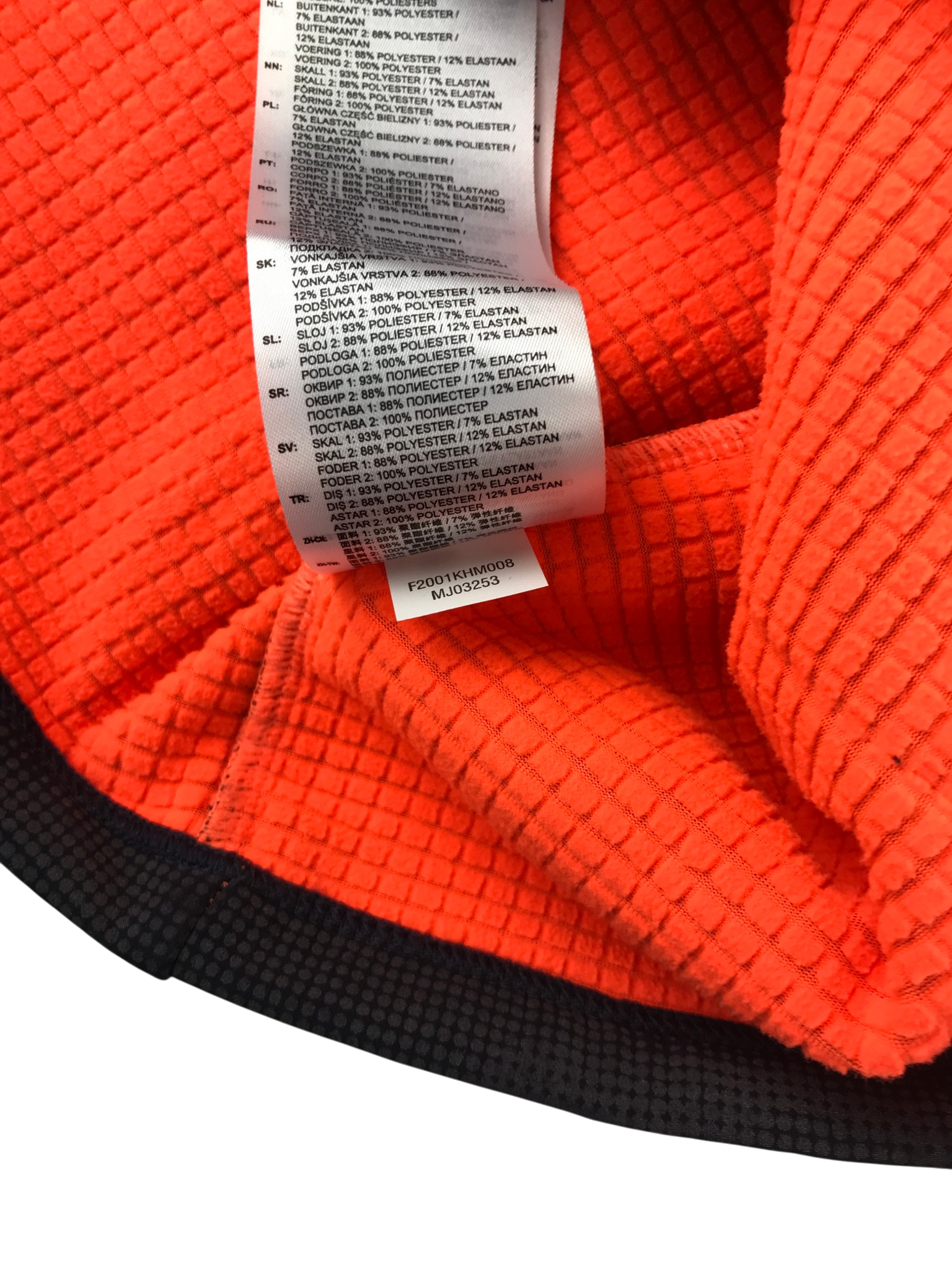 Secondhand New Balance sportswear for adults