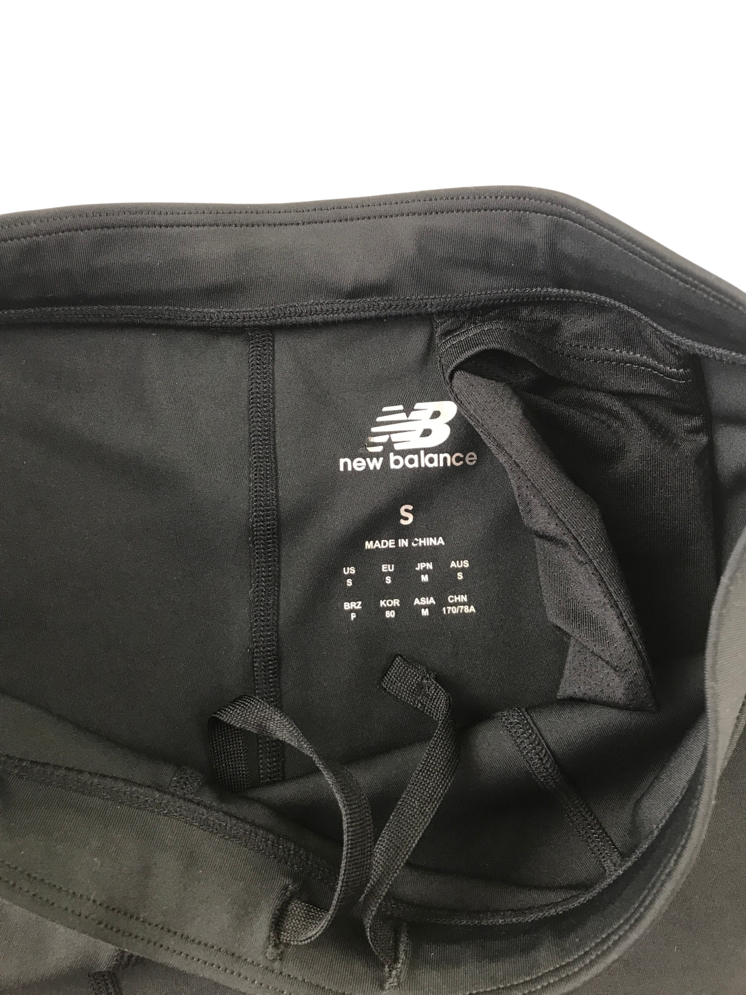 Second-hand New Balance sports leggings for adults