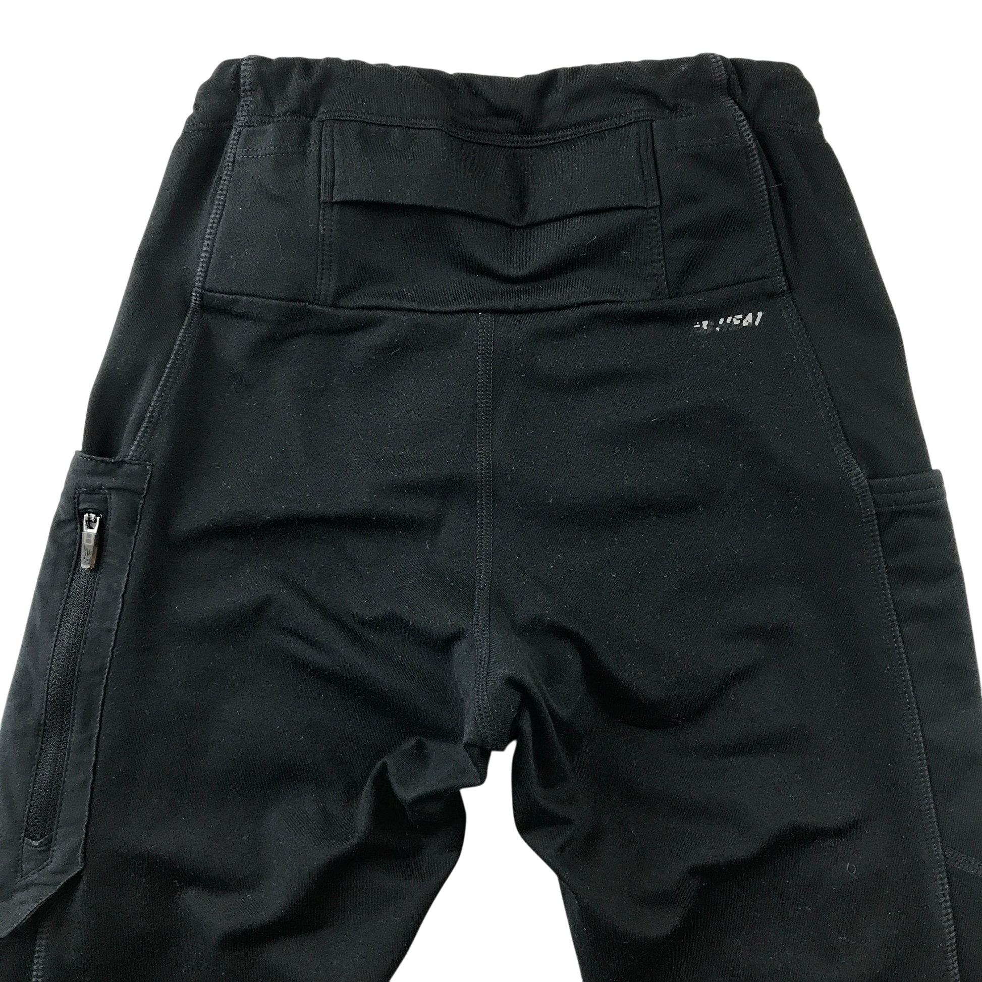 Secondhand New Balance sportswear for adults