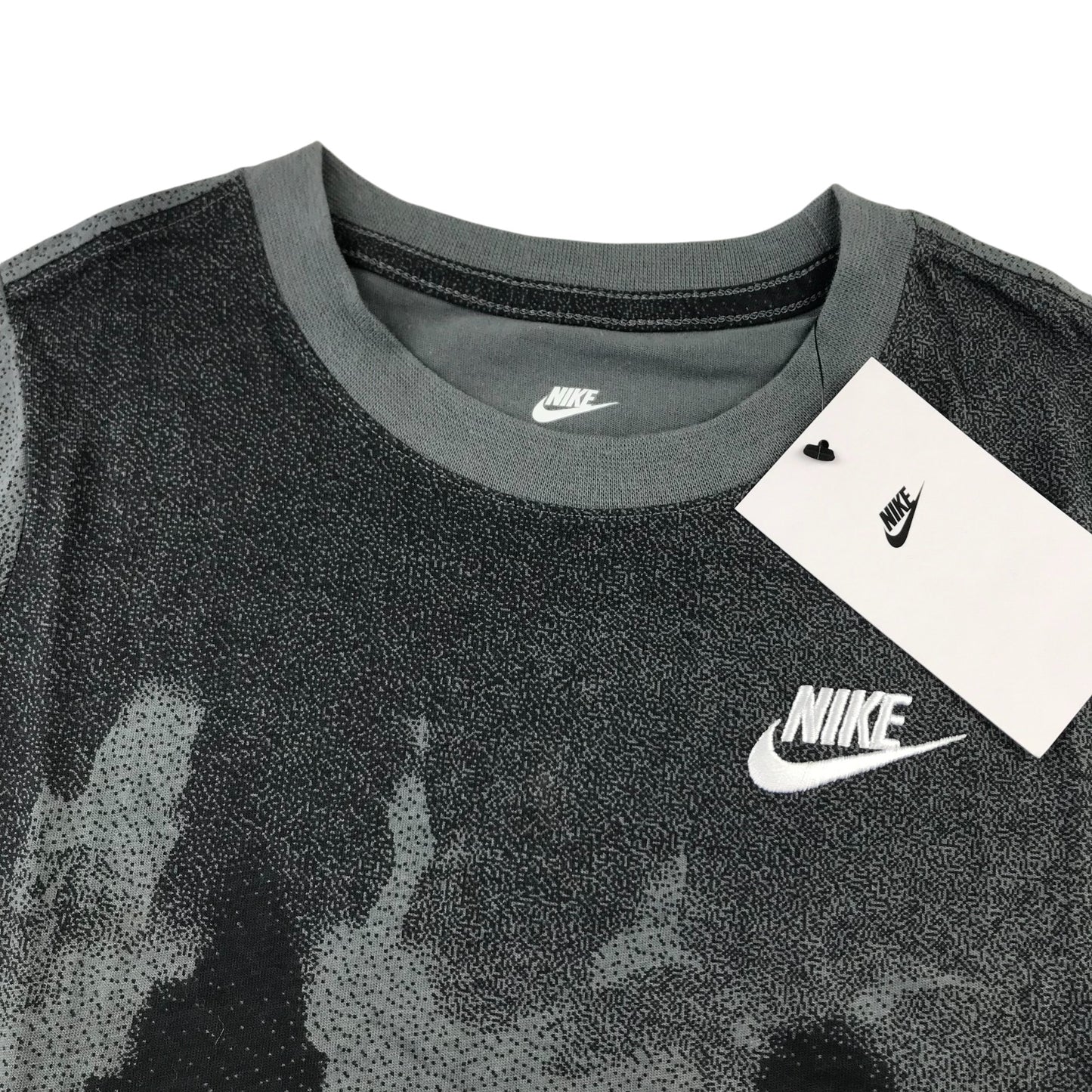 Nike t-shirt 9-11 years grey short sleeve graphic print