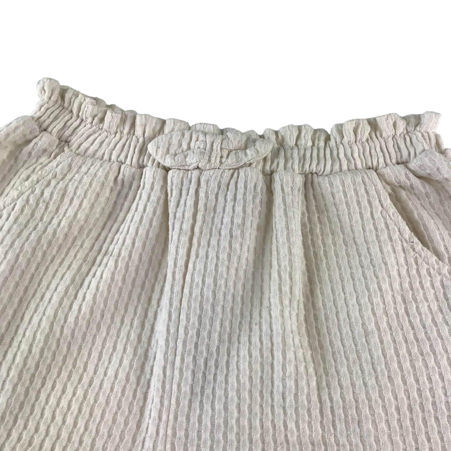 Primark shorts 6-7 years white vertical textured frilled hem and elasticated waist