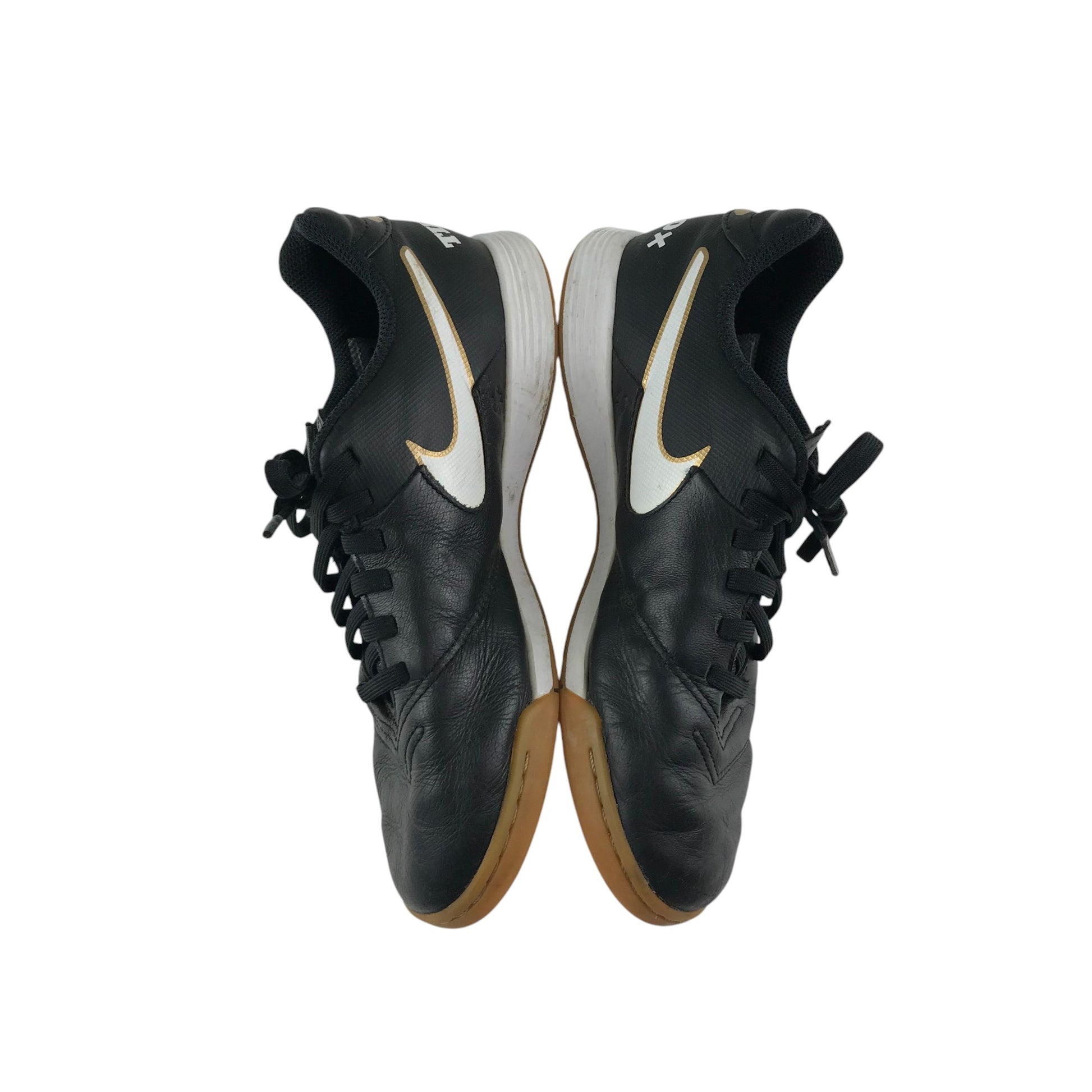 Nike trainers shoe size black indoor training sneakers