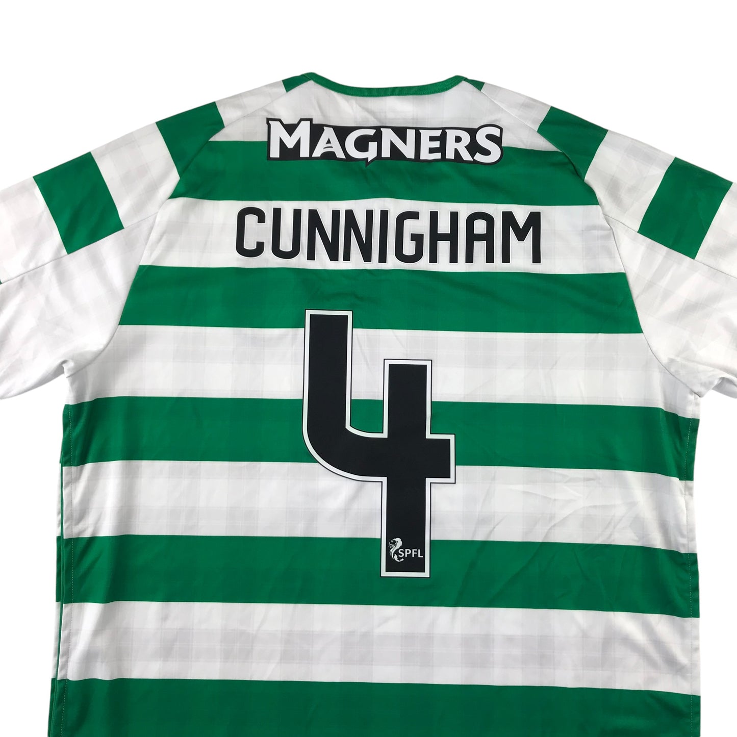 New Balance Celtic FC Football Strip men size L number 4 Cunnigham